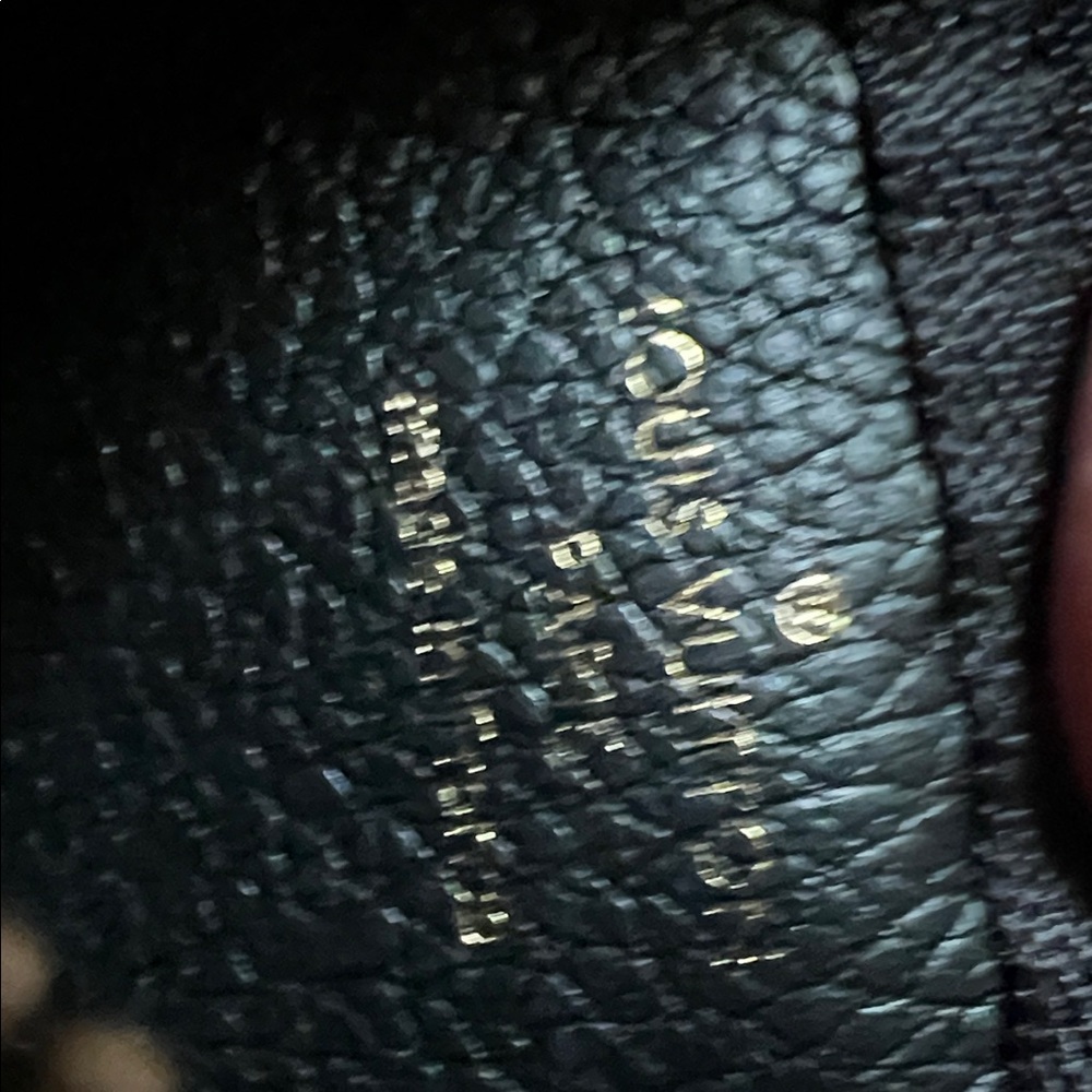 Louis Vuitton Black Monogram Key Holder with Gold Accent - Picture 7 of 10